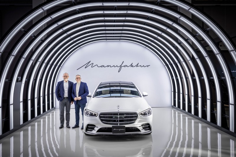 Mercedes-Benz eröffnet neues MANUFAKTUR Studio und erweitert MANUFAKTUR AngebotMercedes-Benz opens new MANUFAKTUR Studio and expands MANUFAKTUR range